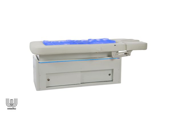 Weiße Massageliege flow, flach, dick gepolstert, mit blauem LED Licht