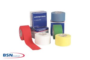 Leukotape Classic unelastischer Stützverband 5 Farben nebeneinander mit Verpackungen